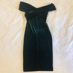 Amira green velvet dress